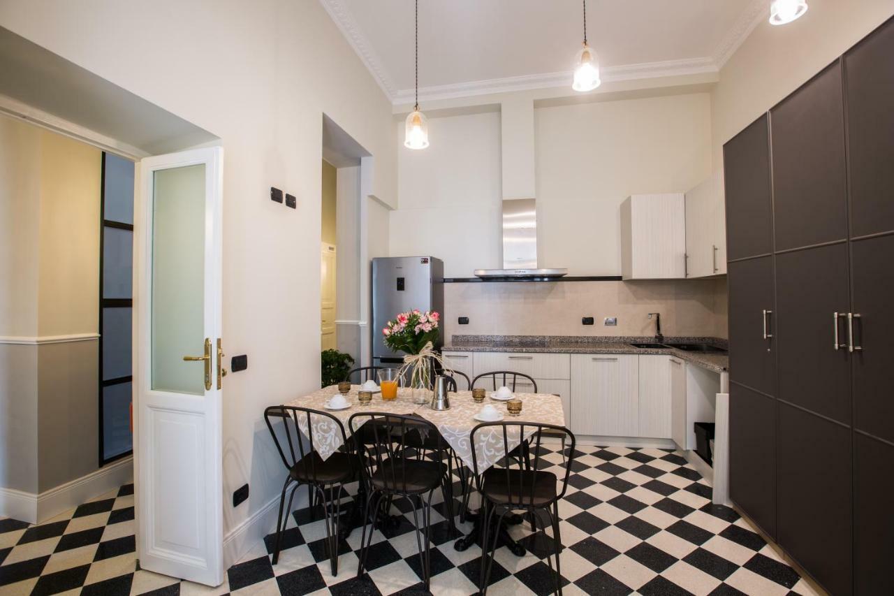 Art Nouveau Colosseo Bed & Breakfast Roma